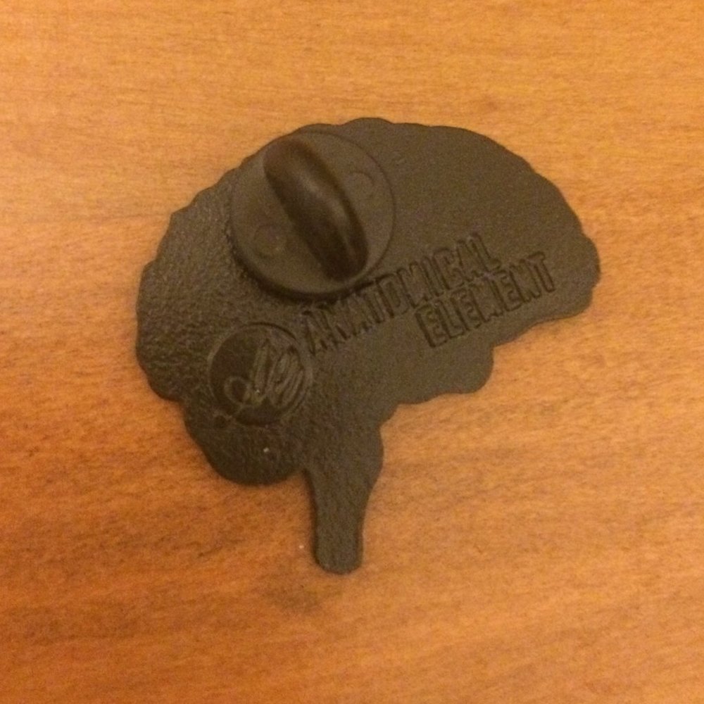 Brain "Think" enamel pin (add to bundle to get 10% off 2 or more items) - Picture 3 of 6